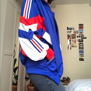 TRICOLOR ADIDAS JACKET 🏅